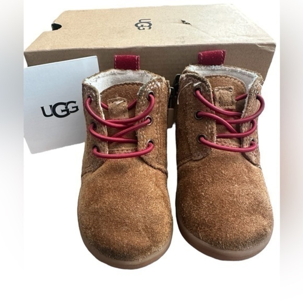 UGG Kristjan Chukka Boots - Kids Size 6